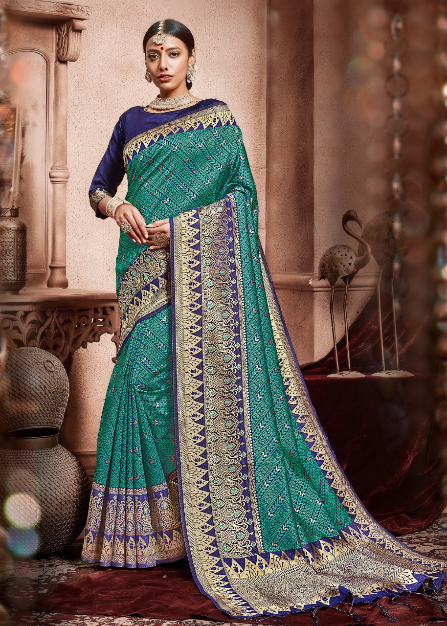 Vaamika Fashion Sudarshan Silk Traditional Wear Silk Saree In Surat Market